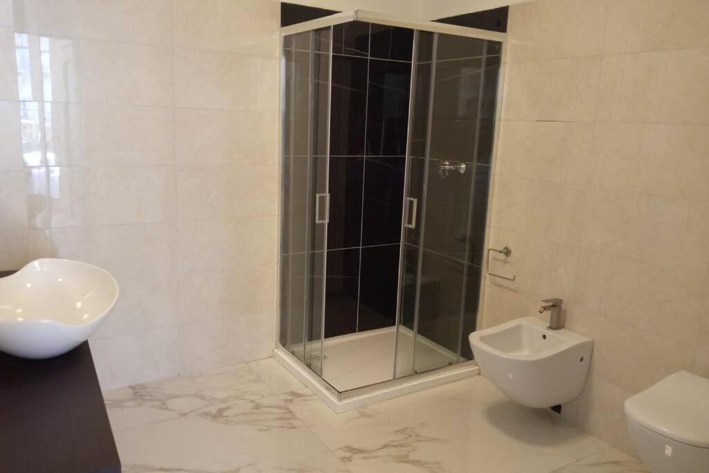 NembroEntire Flat, Independent Entrance, 20 Mins To Bgy - Bergamo Milan Airportアパートメント エクステリア 写真