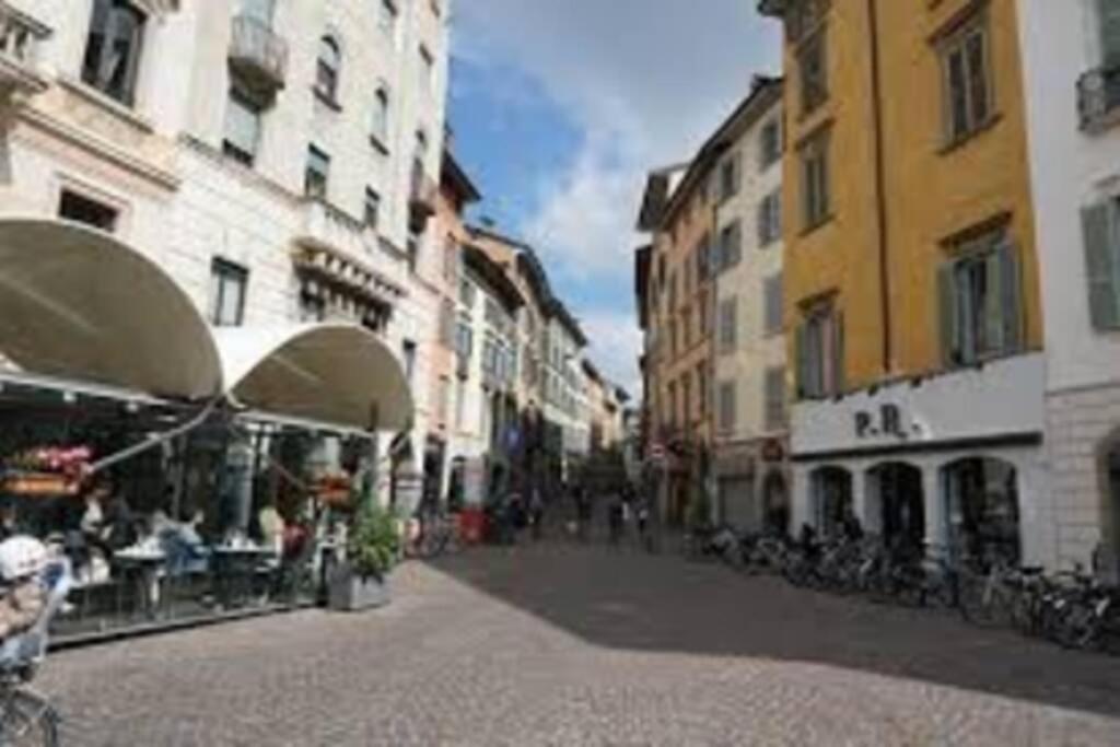 NembroEntire Flat, Independent Entrance, 20 Mins To Bgy - Bergamo Milan Airportアパートメント エクステリア 写真