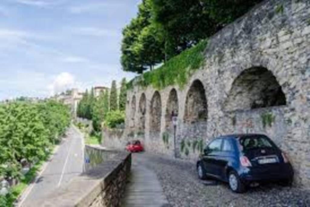 NembroEntire Flat, Independent Entrance, 20 Mins To Bgy - Bergamo Milan Airportアパートメント エクステリア 写真